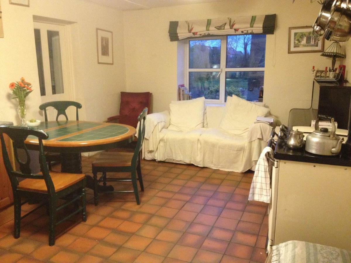 Lisieux House On Lough Neagh Bed & Breakfast Aghalee Екстериор снимка