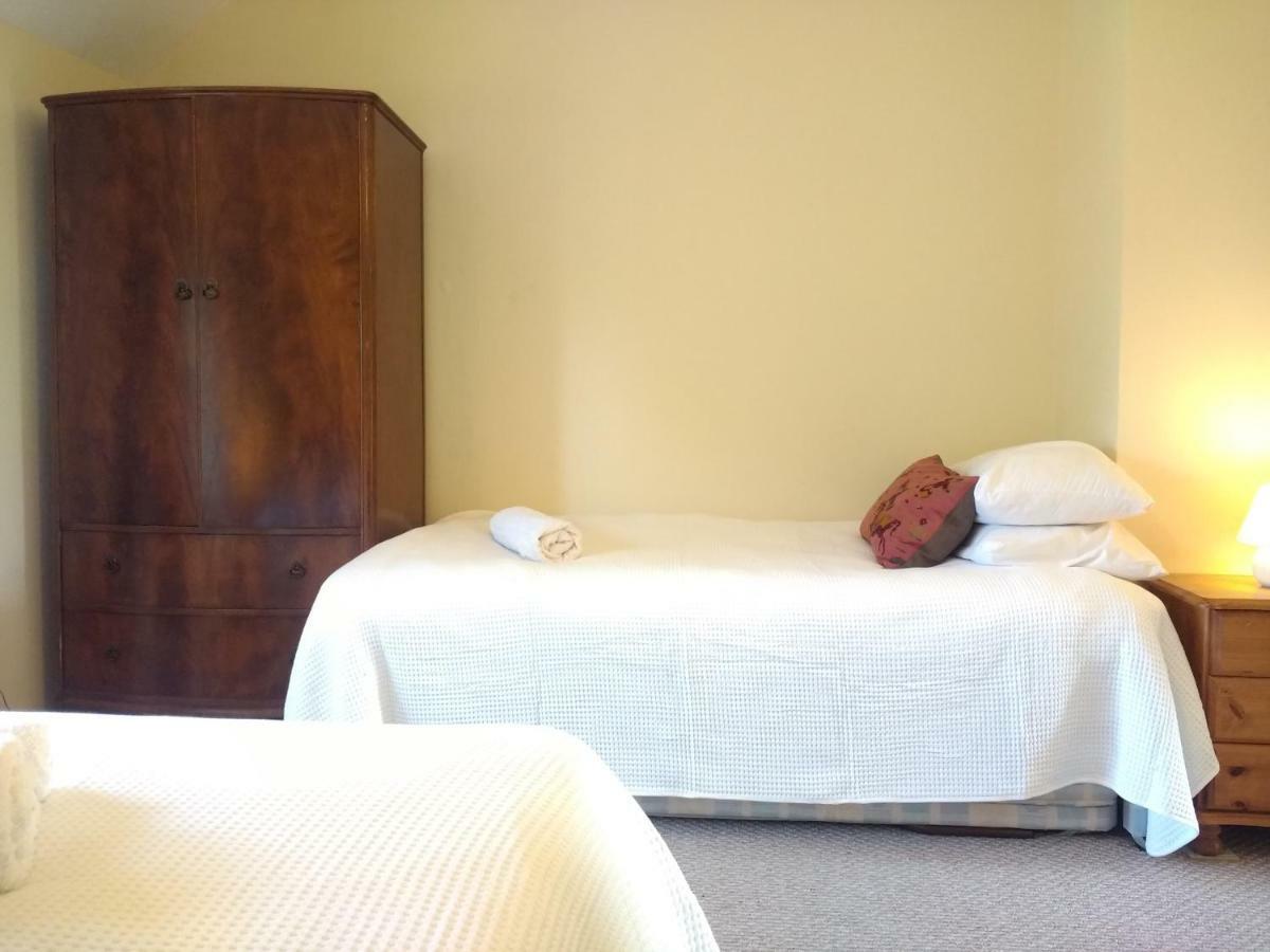 Lisieux House On Lough Neagh Bed & Breakfast Aghalee Екстериор снимка